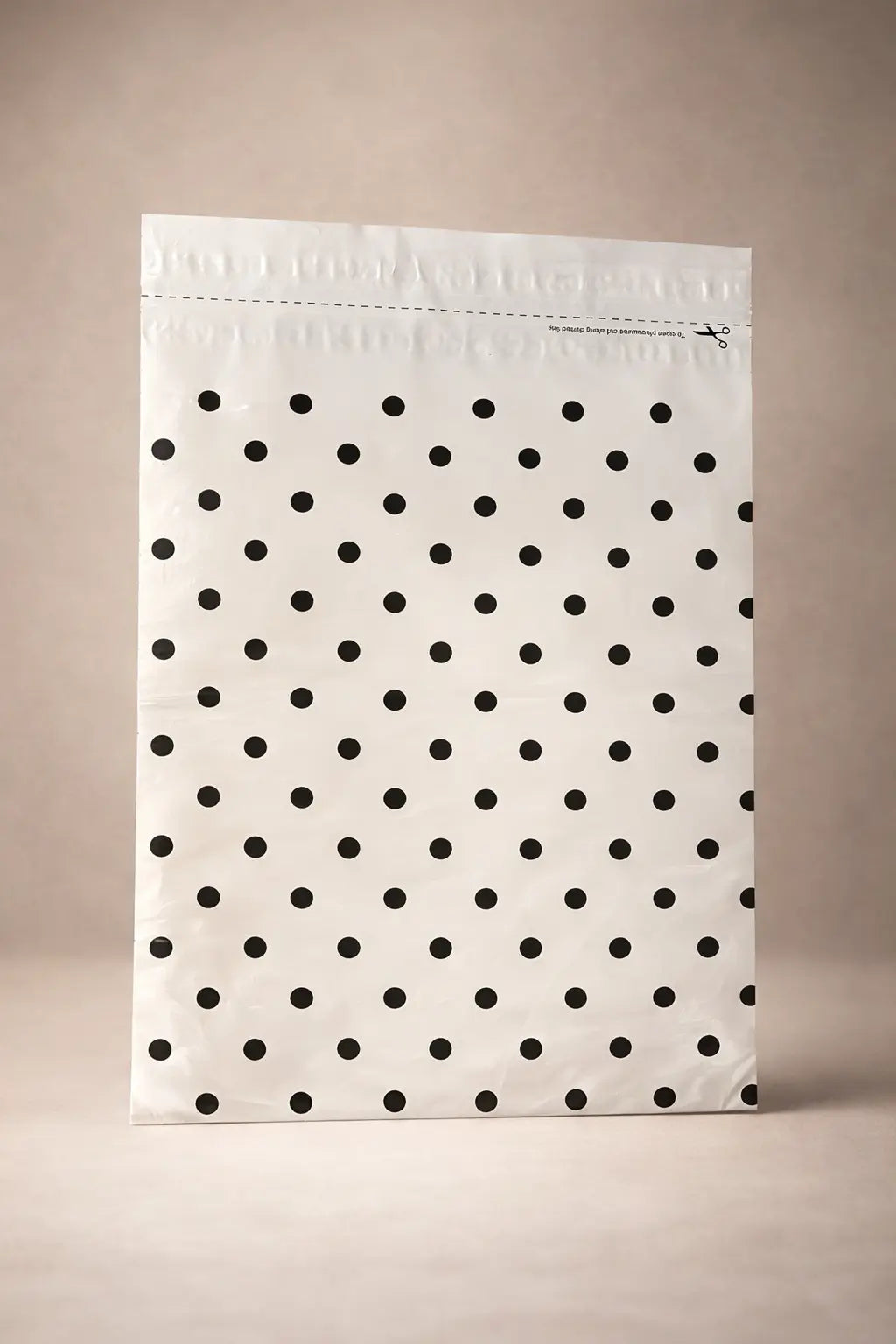 Polka Dot Mailing Bags | Medium | 39x54cm | Pack of 20 | Recycled Plastic BSP Retail
